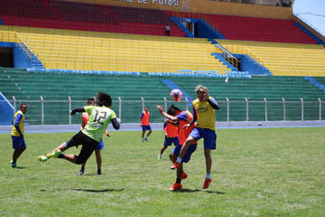 Los jugadores lilas durante su último entrenamiento.