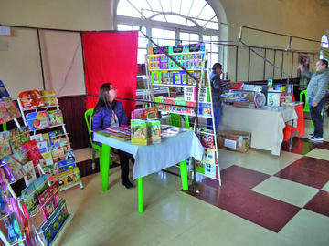 El FIC abre feria  del Libro Potosí