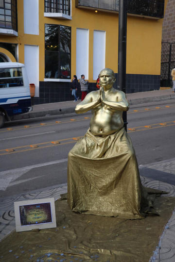 Estatuas Vivientes se presentan en el FIC
