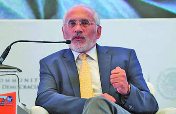 Carlos Mesa (CC)