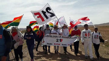 Marcha en defensa del 21F prevé llegar a La Paz el 6 de diciembre