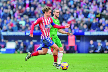 Atlético de Madrid golea y pone presión al puntero de LaLiga