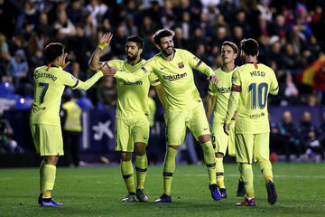 Los azulgranas celebran el triunfo.