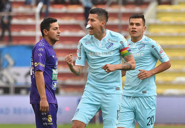 Juan Carlos Arce celebra su segundo gol en su cuenta personal.