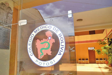 Médicos de Potosí atienden sin problemas esta jornada