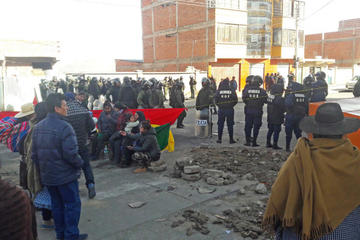 Durante el conflicto de la "feria popular" surgió la feria de Villa Banzer.