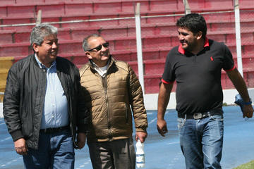 De izq. a der. Wilfredo Condori, Oscar Careaga y Jorge Decormis.