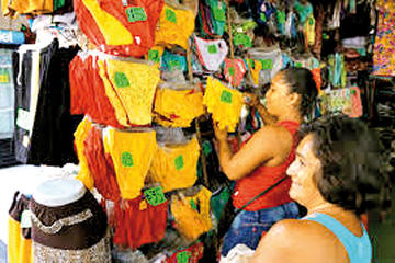 Los potosinos reciben el año en medio de tradiciones
