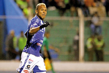 Jair Reinoso: “a San José le acepte todo" 