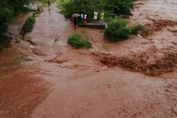 Emiten alerta naranja por fuertes lluvias en Potosí y cuatro regiones