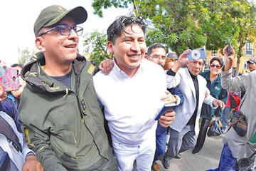 Fernández vuelve a trabajar en el hospital Cotahuma