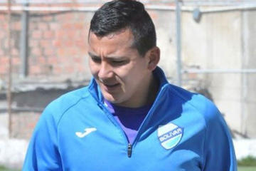Hoy se define el futuro de Jorge Flores en Bolívar