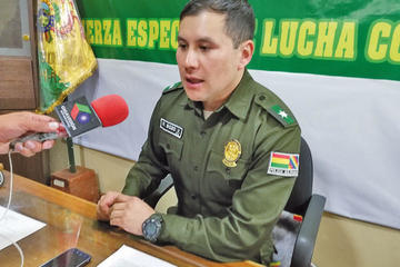 El director de la Felcc en declaraciones a la prensa.