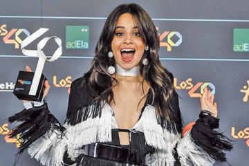 Cardi B y Camila Cabello actuarán en los Grammy
