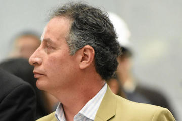 Minería, César Navarro.