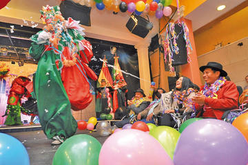 Ministerio lanza los carnavales de Bolivia