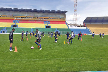 Los jugadores lilas durante su entrenamiento.