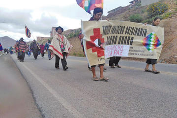 Ahora la marcha va de Potosí hacia Oruro.