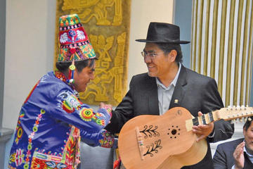 Presentan festival de música de Uncía