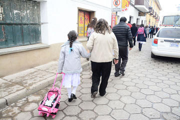El material escolar debe ser de acuerdo a la economía del padre de familia.