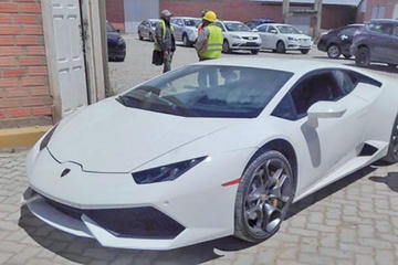 Un exfuncionario niega la compra de un Lamborghini