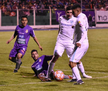 Real cede puntos en casa ante Bolívar