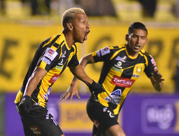 El Tigre golea y acecha a Nacional