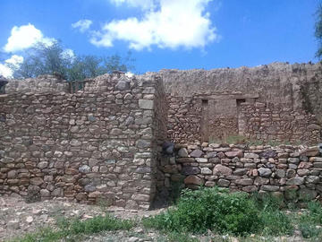 El inmueble se encuentra muy deteriorado.