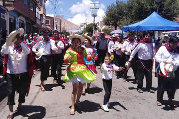 Los tupiceños también bailaron ayer.