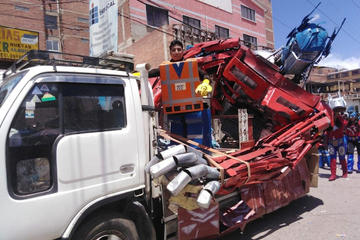 El carro alegórico de Infocal con Robots.