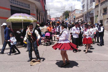 Betanzos con su danza presente en el corso.