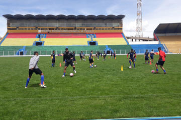 Los jugadores lilas durante su entrenamiento.