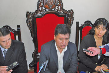 Ayer en la conferencia de prensa.