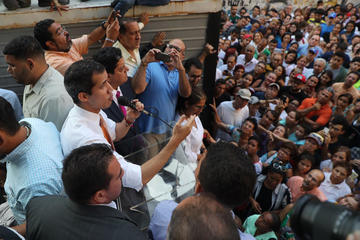 Supremo pide levantamiento de inmunidad del opositor Guaidó