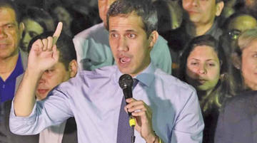 Chavistas retiran la inmunidad a Juan Guaidó para enjuiciarlo 