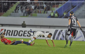 En el partido de ida hubo un empate sin goles en Cochabamba.