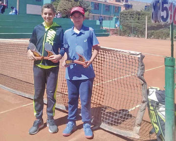Los campeones en dobles Juan Diego Terrazas y Jorge Rodríguez.