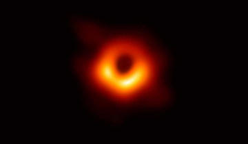 Desvelan imagen de agujero negro
