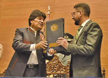 Evo Morales promulga la Ley 1161 sobre Libertad Religiosa