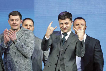 Ucrania: El actor Zelenski desbanca a Poroshenko