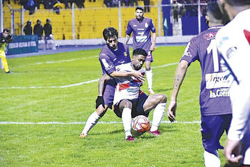 Nacional y Real jugarán esta tarde un clásico a muerte