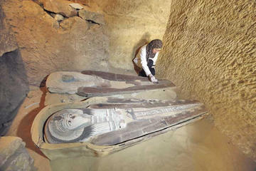Egipto descubre otras tres tumbas