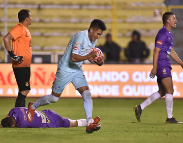 Real Potosí cae frente a Bolívar en feroz batalla