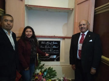 Edgar Valda, Consuelo Durán y Guillermo Calvo, docentes de Historia de la UMRPSFXCH.
