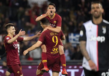 Roma se impone 2-0 a Juventus Turín 