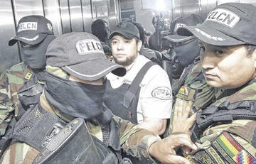 El sábado 11 de mayo, el presunto narcotraficante se entregó voluntariamente ante la Felcn.