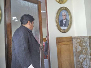 Impidieron el ingreso al lugar de la reunión