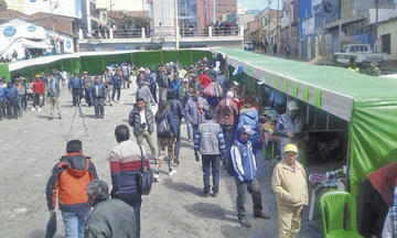 Ayer se realizaron ferias regionales en Uyuni y Llallagua.