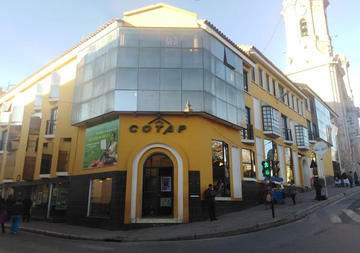 Edificio central de la cooperativa telefónica de Potosí.