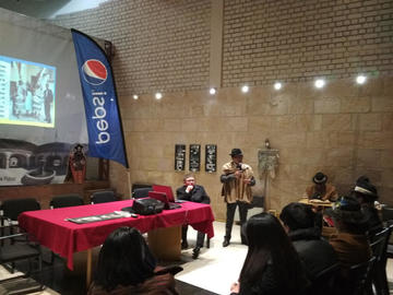 La exposición de Oswaldo Nina.